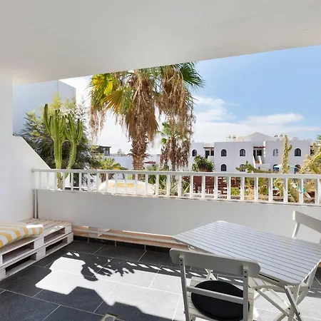 Green Apartment, Bright Apt In Costa Teguise Costa Teguise